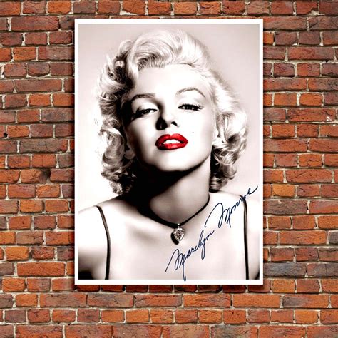 Marilyn Monroe signed Photograph | Hollywood Star Photographic Poster | Just Posters