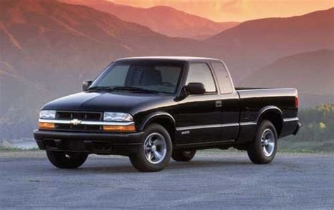 Used 2002 Chevrolet S-10 Extended Cab Review | Edmunds