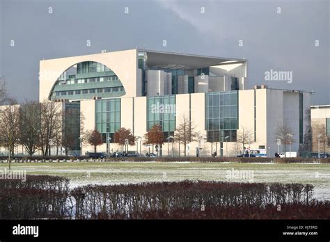 The official residence of the German Chancellor (Kanzleramtsgebaeude ...