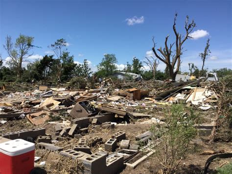 A xxx A on Twitter: "RT @NickKrasz_Wx: Very intense damage northeast of Pawnee Rock, KS from a ...