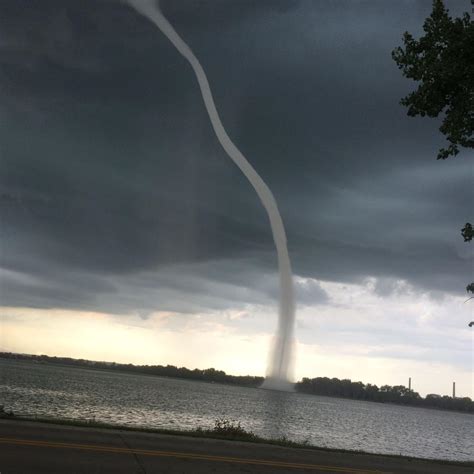 Rare waterspout near downtown Omaha causes big stir, no damage | Weather | omaha.com