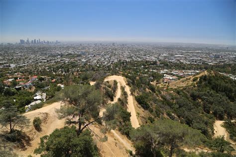 Guides - Los Angeles, CA - Weather - Dave's Travel Corner