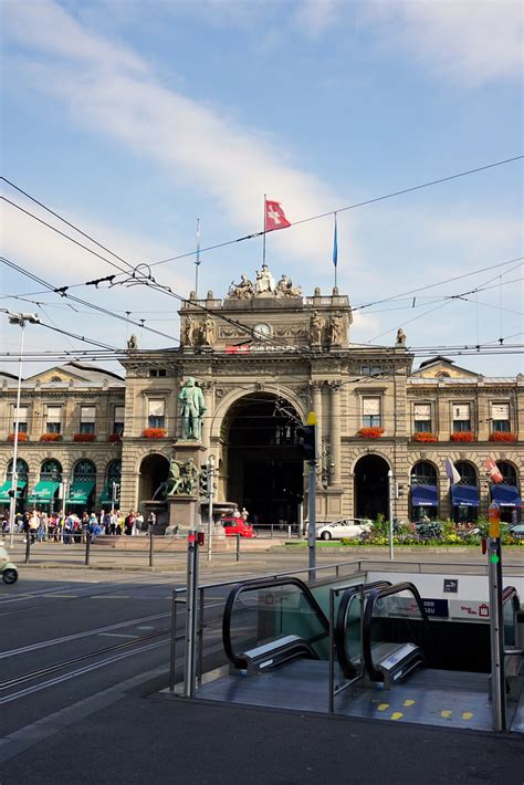 Central Train Station / Hauptbahnhof - Zurich, Switzerland… | Flickr