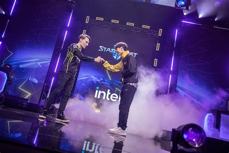 ESL Pro Tour StarCraft II - One Tour. One Story