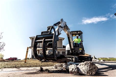 Bobcat® E32 R2 Series | CarletonEquipment.com