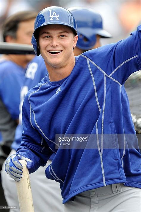 Joc Pederson of the Los Angeles Dodgers warms up before the game... | Dodgers, Dodgers nation ...