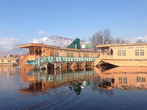 Majestic Houseboat - Nigeen Lake, Srinagar, Jammu and Kashmir, India ...