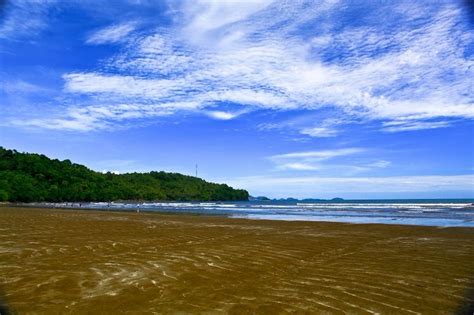 Kumpulan Wisata Pantai Indonesia Terbaik Untuk Liburan | detikLife