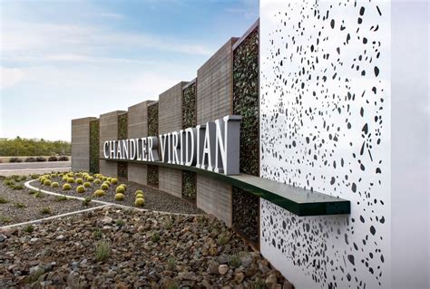 the entrance to chandler viridan in arizona