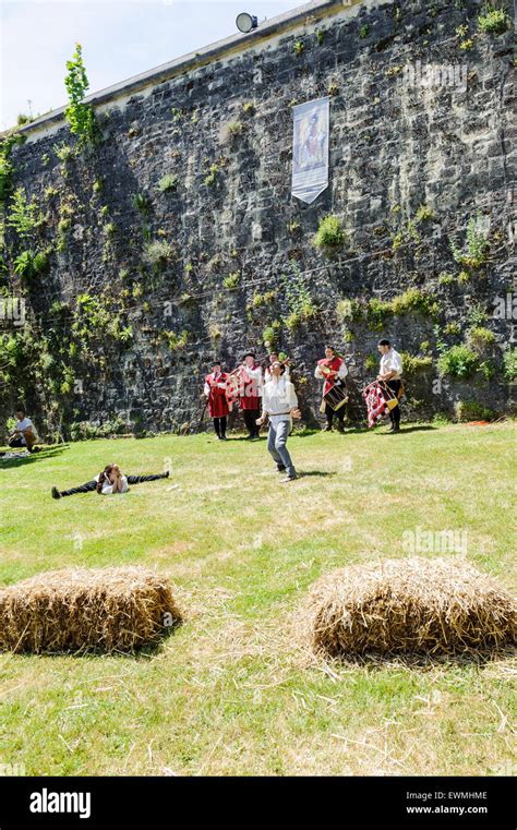 Laon Medieval Festival Stock Photo - Alamy