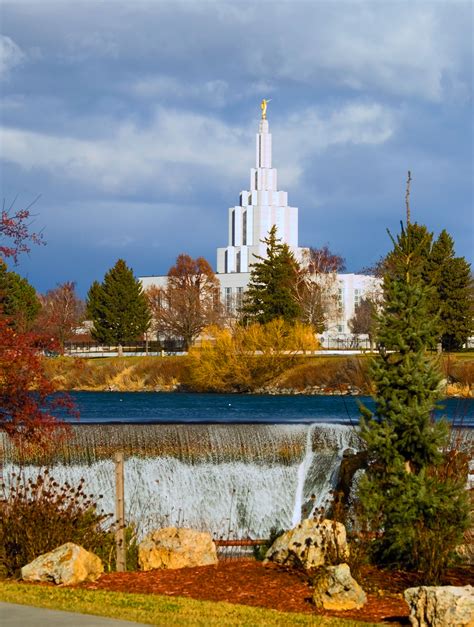 File:Idaho Falls Temple.jpg - Wikipedia, the free encyclopedia
