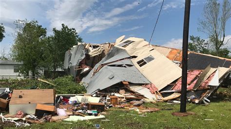 55 homes destroyed after EF3 tornado rips through Franklin | kagstv.com