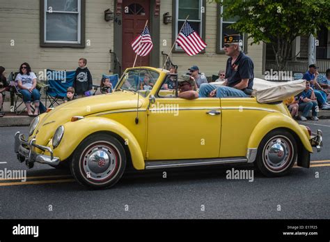 Mount Joy, Pennsylvania, USA.. Small town Memorial Day Parade, honoring the 100th Anniversary of ...