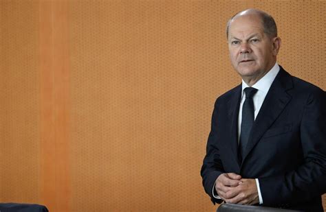 German Chancellor Olaf Scholz Falls While Jogging And Bruises His Face