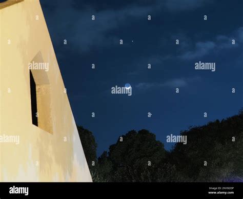 Jupiter, the moon, and Venus near conjunction, 2023 Stock Photo - Alamy