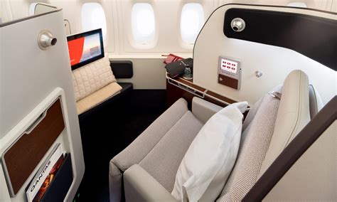 Qantas A380 First Class Seats | Elcho Table