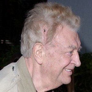 Rodney Dangerfield - Trivia, Family, Bio | Famous Birthdays