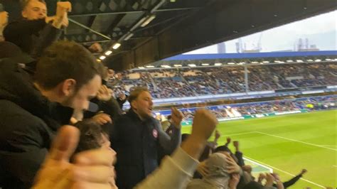 MILLWALL FANS AT QPR - YouTube