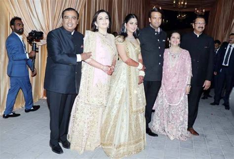 Get Inspired For Isha Ambani Wedding Dress - Wedding Gallery