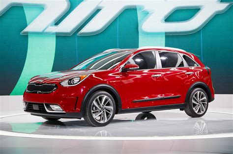 2017 Kia Niro Hybrid Achieves an Estimated 50 MPG Combined