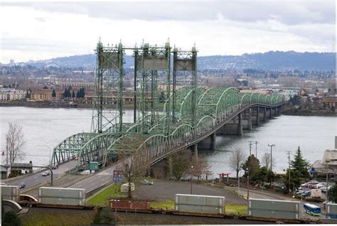 Washington State committee passes funding package for I-5 bridge ...