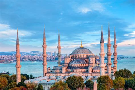 The Blue Mosque & Beyond: Crafting a Perfect Istanbul Itinerary