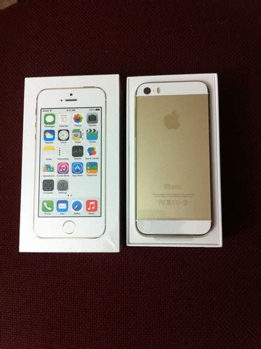 Apple iPhone 5S Gold – Unboxing Pictures