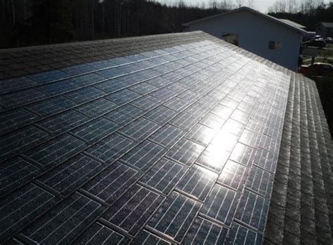 Dow shows off solar shingles - DVHARDWARE