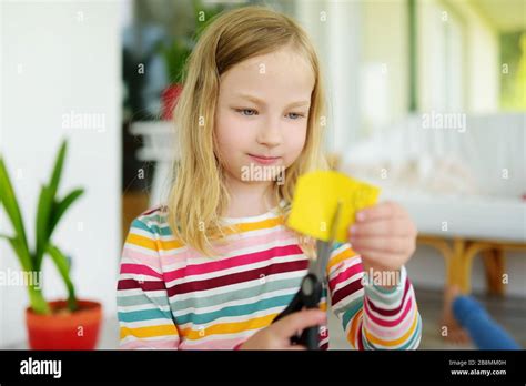 Cutting activity for kids hi-res stock photography and images - Alamy