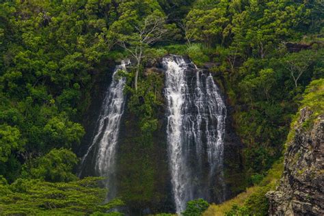 11 Amazing Waterfalls on Kauai - The Crazy Tourist