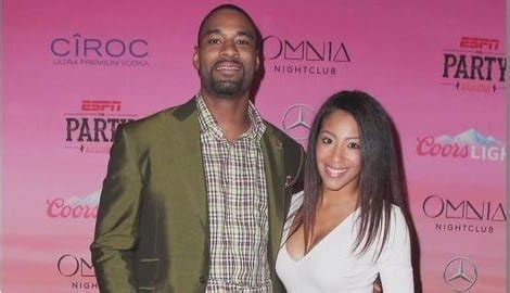 Calvin Johnson's Wife Brittney Mcnorton » FABCELEBRITY.COM