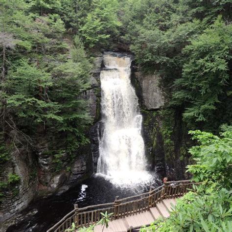 Pocono Mountains Train Tours | Rail Rides | Sightseeing