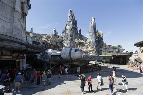 Star Wars: Galaxy’s Edge opens at Walt Disney World and here’s ...