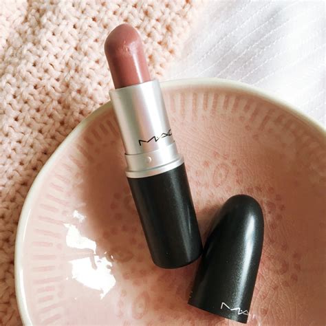 MAC Lipstick Faux Review | luxuryblush