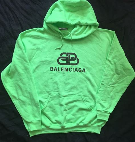 Neon Green Balenciaga Hoodie XLG for Sale in Hampton, GA - OfferUp