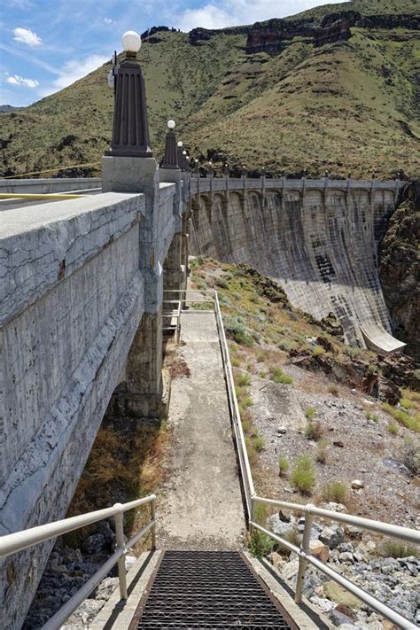 Steps Lead To a Concrete Platform at the Owyhee Dam in Oregon, USA Stock Photo - Image of ...