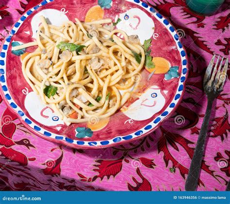 Scialatielli Pasta with Seafood Mix Stock Photo - Image of lunch, mollusk: 163946356