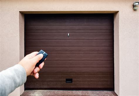 Things You Need to Know About Automatic Garage Door Repairs Today ...