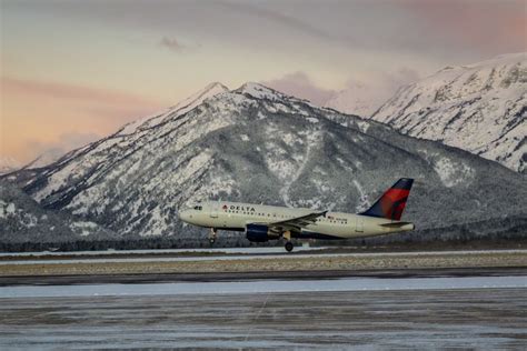 Take off at JAC Airport | Travel photography, Passenger jet, Passenger