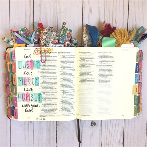 Choosing a Journaling Bible- Bible Journaling 101 - Scribbling Grace