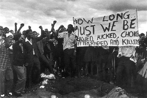 1976 - Soweto Riots June 16, 1976, riots broke... - Áhugavert á Alnetinu