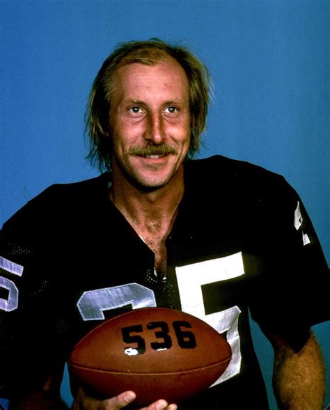 Fred Biletnikoff (Mr Stickum) - Oakland Raiders Hall of Famer | Oakland raiders football ...