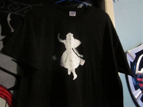 Make Your Own T Shirts In 5 Minutes · How To Stencil A Stenciled Artwork · Screen Printing and ...