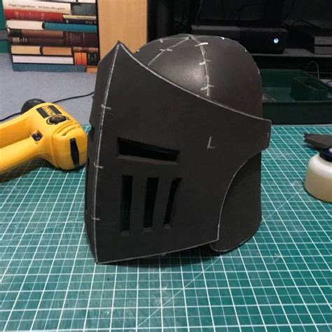 DIY Knight Helmet Template for EVA foam - version B | Knights helmet ...