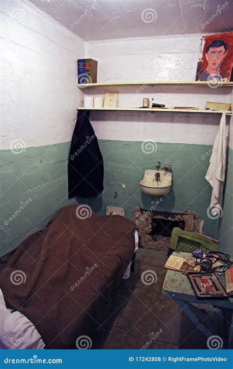 Alcatraz Cell with Escape Hole Editorial Stock Photo - Image of punish ...