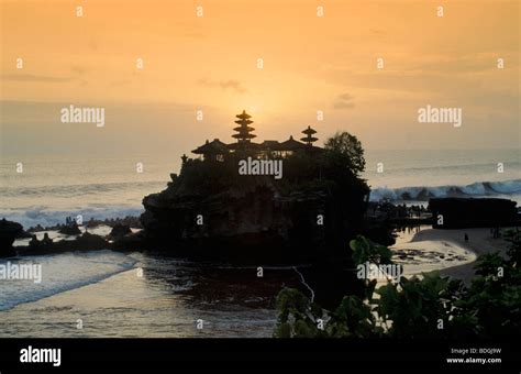 bali, indonesia, tanah lot Stock Photo - Alamy