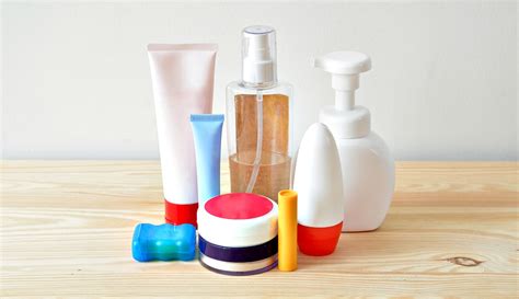 The Ultimate Guide to Travel Toiletries (with Printable Checklist)