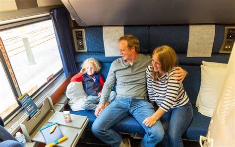 Family Bedroom | Amtrak Vacations®