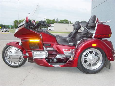 1994 RED HONDA GOLDWING GL1500 WITH LEHMAN GTL TRIKE CONVERSION