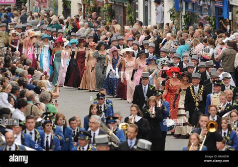 The Midday Dance at Helston Flora Day Stock Photo - Alamy